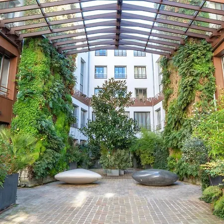 Guestready - Artist Loft With A Vertical Garden París Exterior foto