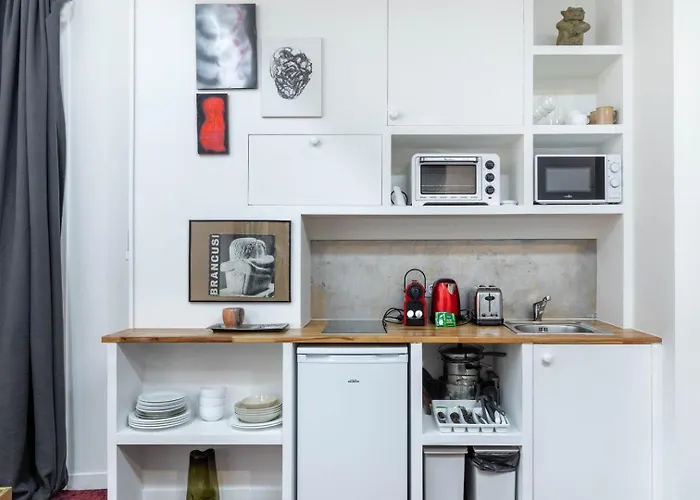 Guestready - Artist Loft With A Vertical Garden