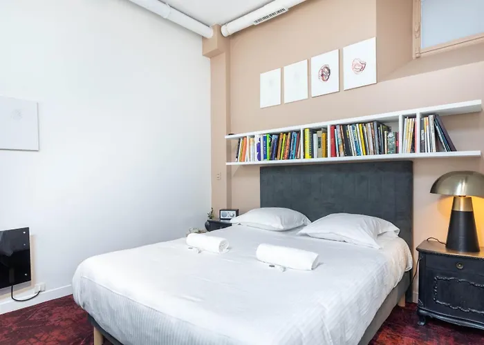 Guestready - Artist Loft With A Vertical Garden