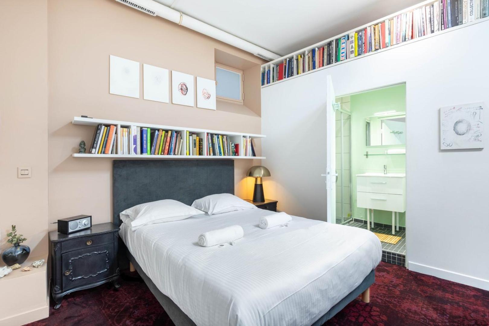 Guestready - Artist Loft With A Vertical Garden Appartement Parijs